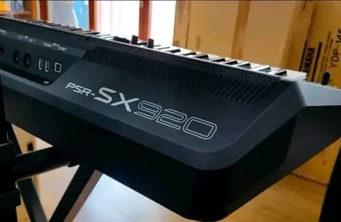 Clavier arrangeur Yamaha PSR-SX920